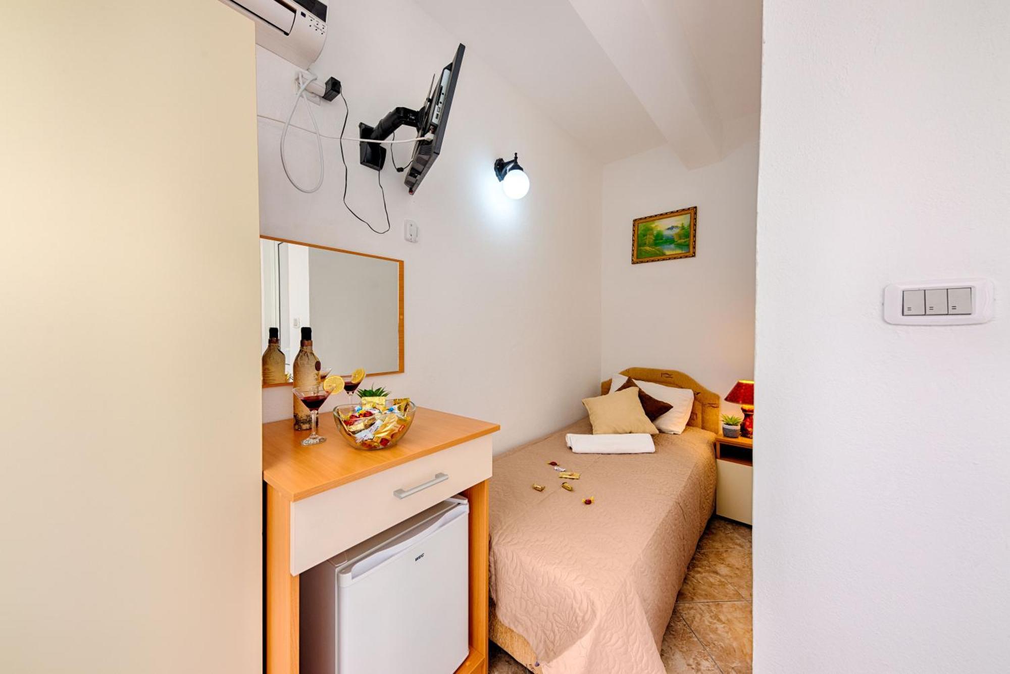 Hotel Dana Čanj Eksteriør billede
