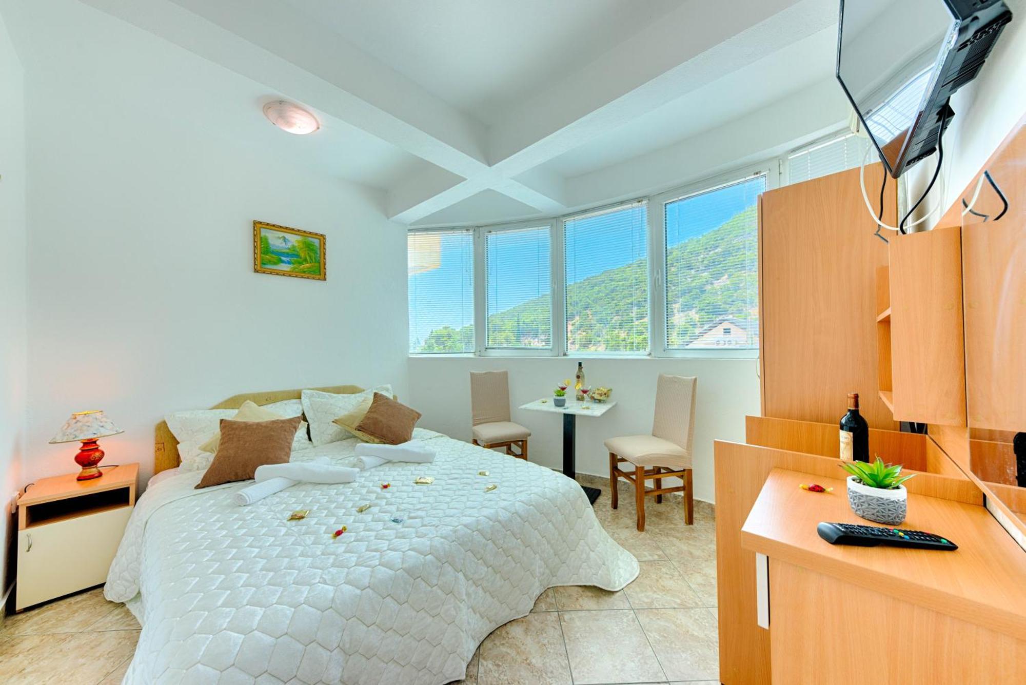 Hotel Dana Čanj Eksteriør billede